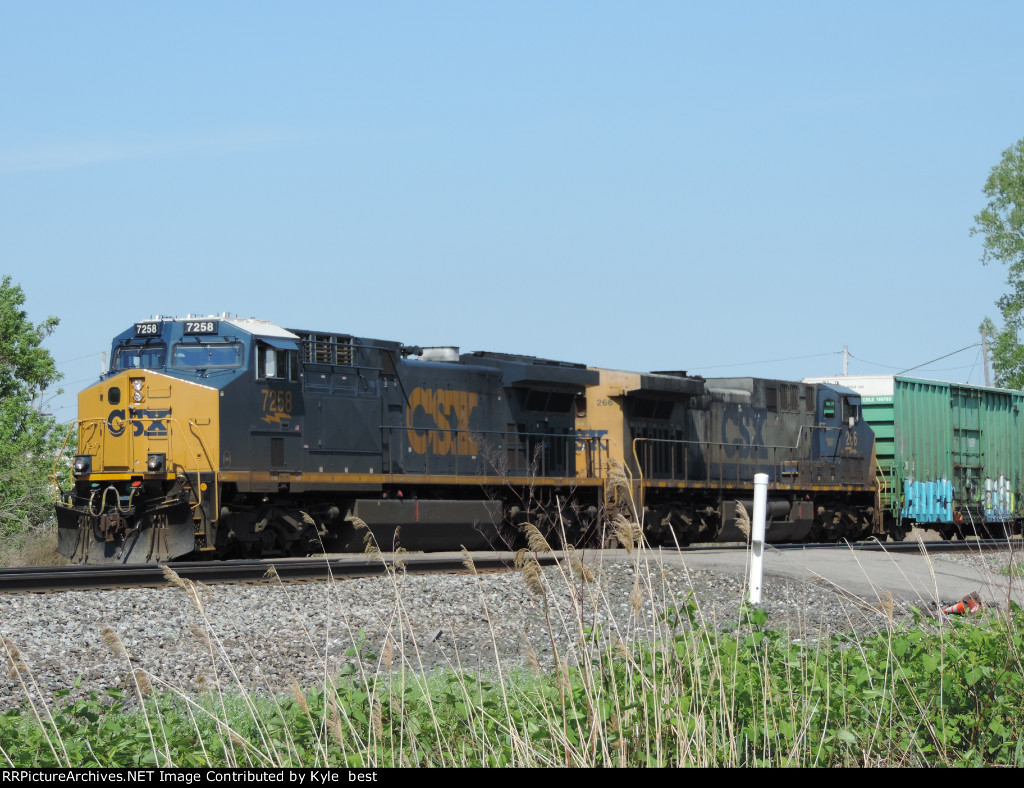 CSX 7258 on Q363